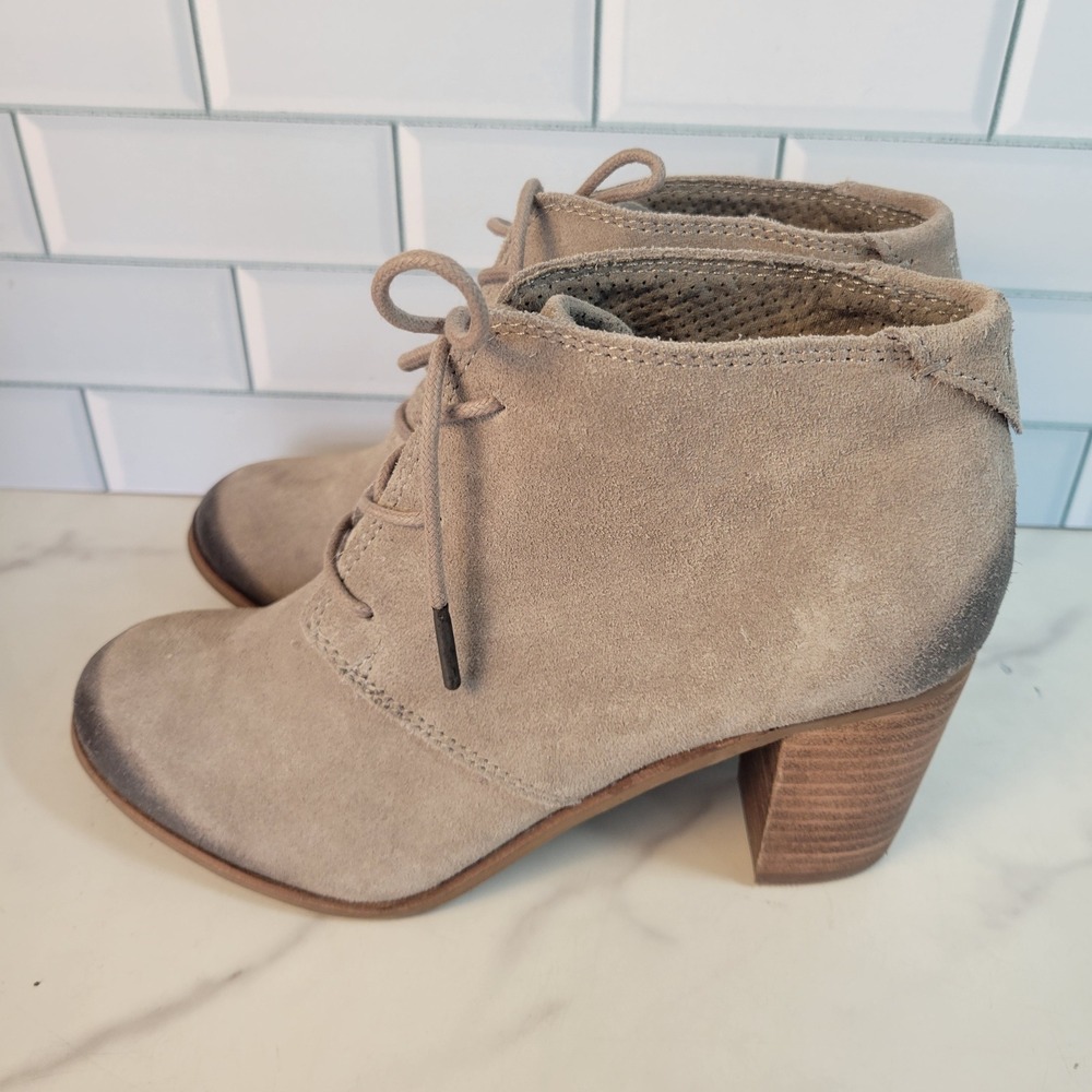 TOMS Boots Womens 7 Tan Lunata Wedge Ankle Booties Suede Lace Up Heels Casual